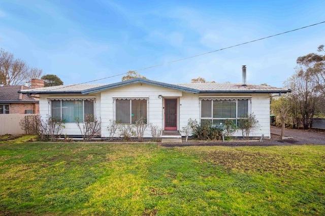 11 Lismore Road, VIC 3361