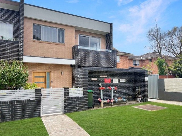 4/13 Kirkham Road, NSW 2144