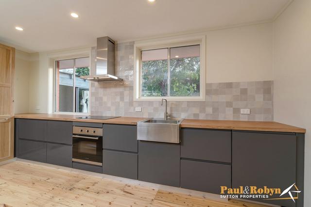 8 Pennefather Street, ACT 2615