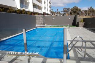 Swimming Pool (2011-09-20)