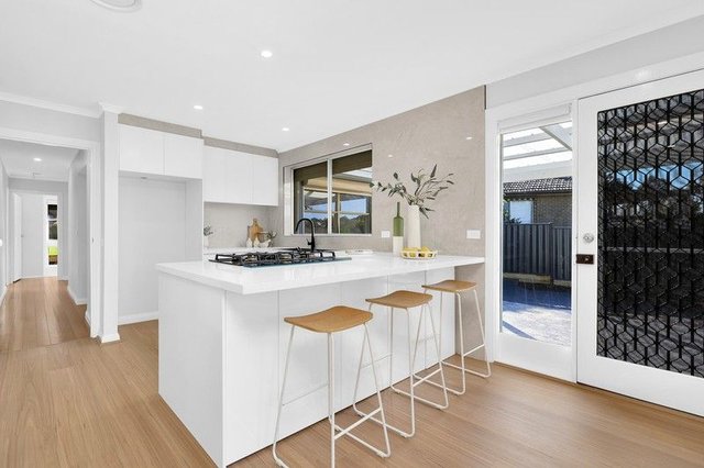 33 Allan Avenue, VIC 3752