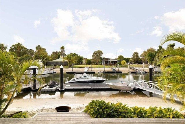 7 Casuarina Court, QLD 4216