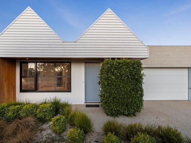 1 Rosser Boulevard, VIC 3228