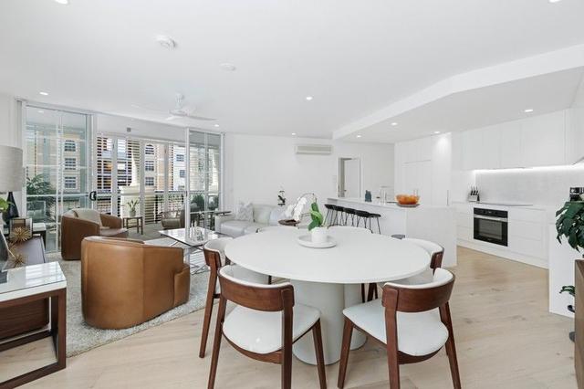 1027/3029 The Boulevarde, QLD 4211