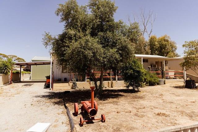 38 Westral Street, WA 6418