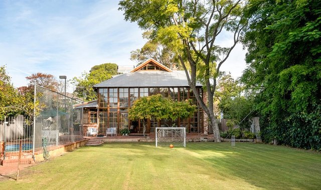 30 Airlie Street, WA 6010