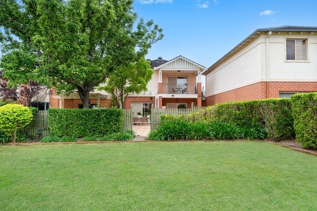 8 Wenton Avenue, NSW 2138