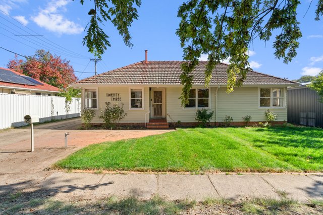 23 Shortland Crescent, ACT 2602