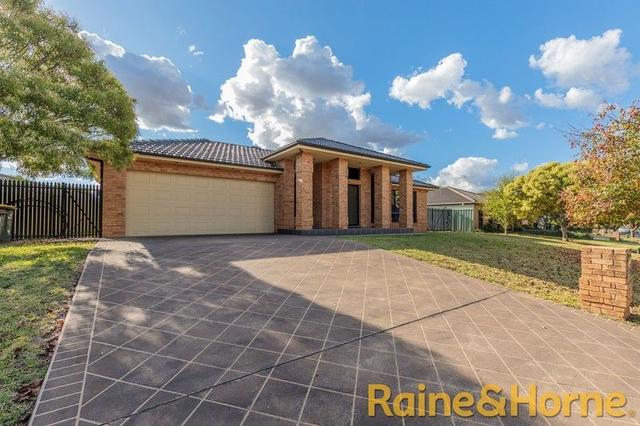 18 Lachlan Way, NSW 2830