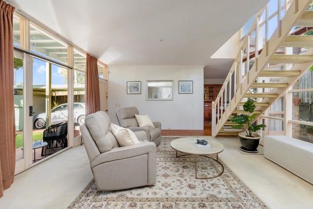 1A Oaks Avenue, NSW 2090