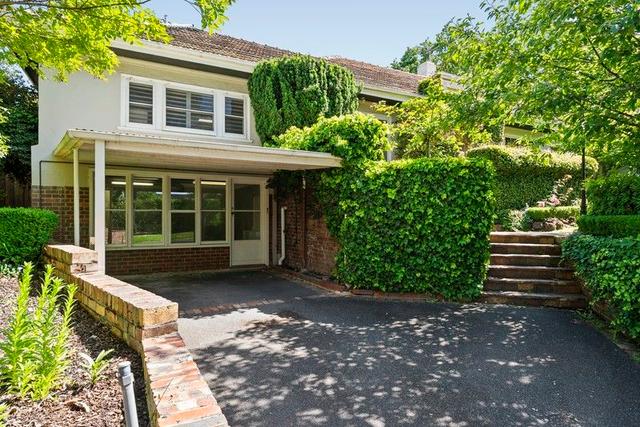 4 Palm Grove, VIC 3103