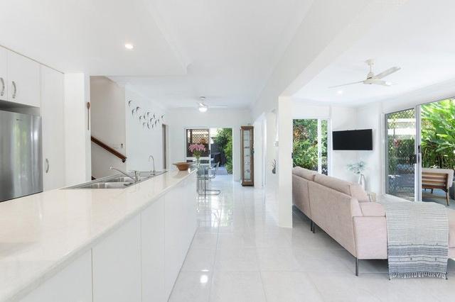 2/3 Tropic Court, QLD 4877