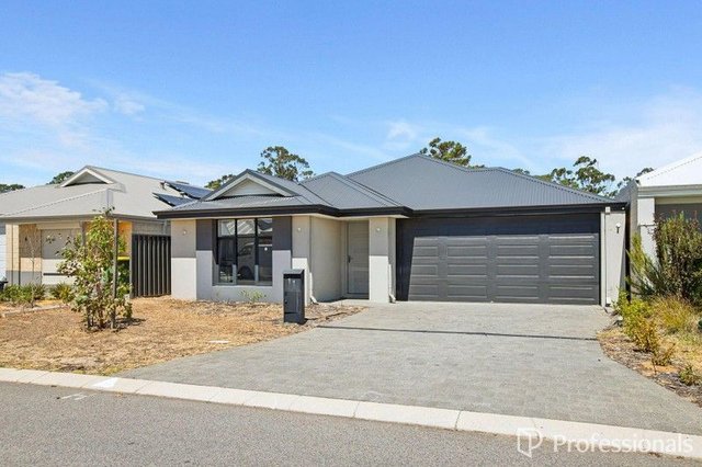 11 Lismore Road, WA 6122