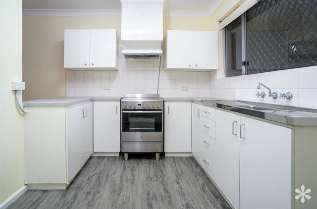 61A Coniston Way, WA 6061