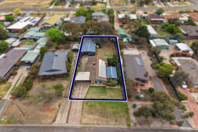 27 Powlett Street, VIC 3340