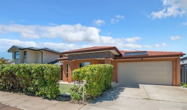 16 Laffan St, ACT 2611