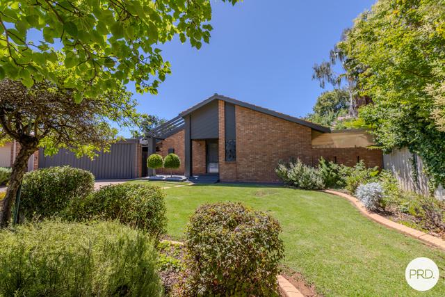 8 Massey Close, VIC 3500