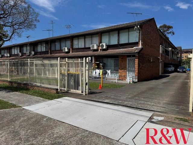 2/26 St Johns Road, NSW 2166