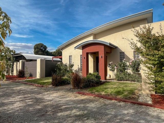 24 Suttie Drive, VIC 3585
