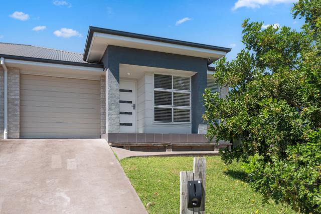 2/21 Henning Road, NSW 2324