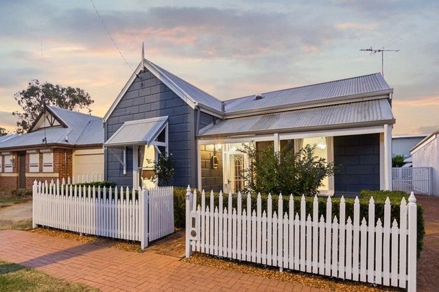 11 Wellman Street, WA 6055