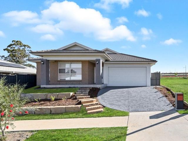 14 Clover Street, NSW 2571