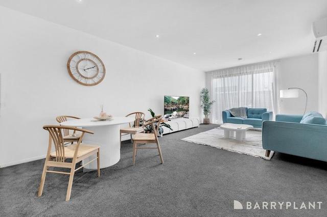 105/2 Vangelica  Way, VIC 3752