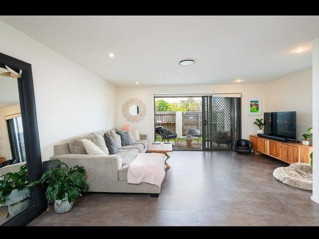 12 La Savina Drive, QLD 4216