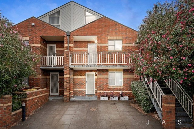 7/88 Albert Street, VIC 3011