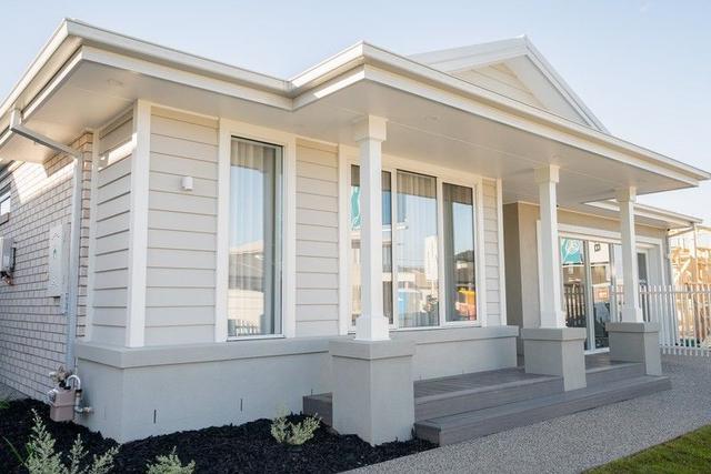 8 Isola Mews, Alamora Estate, VIC 3029