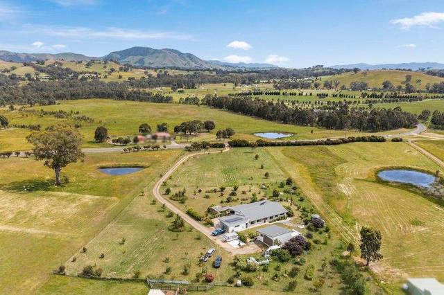 945 Howes Creek Road, VIC 3722