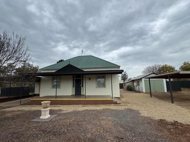 115 Wallace Street, NSW 2701