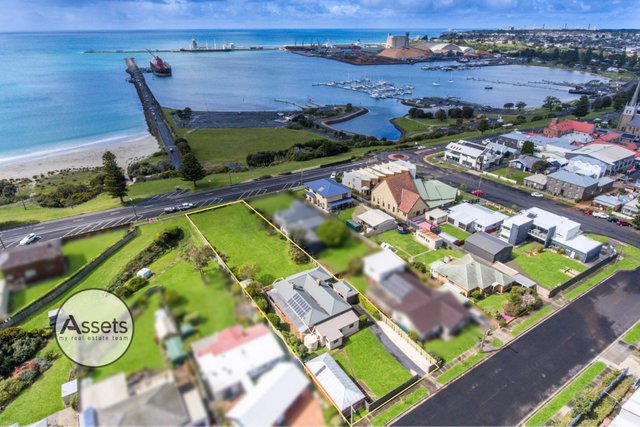 13 Market Court, VIC 3305