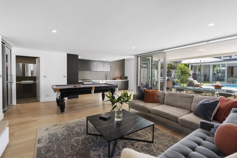 https://images.allhomes.com.au/property/photo/0659fac61e70b846bb0ae093e4b30e1d_hd.jpg