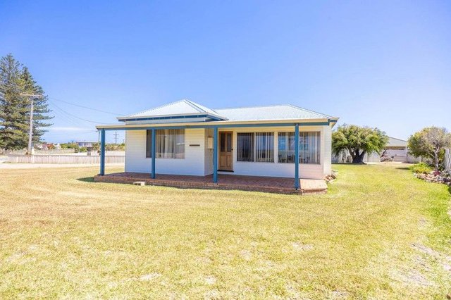 2 Bierman Street, WA 6514