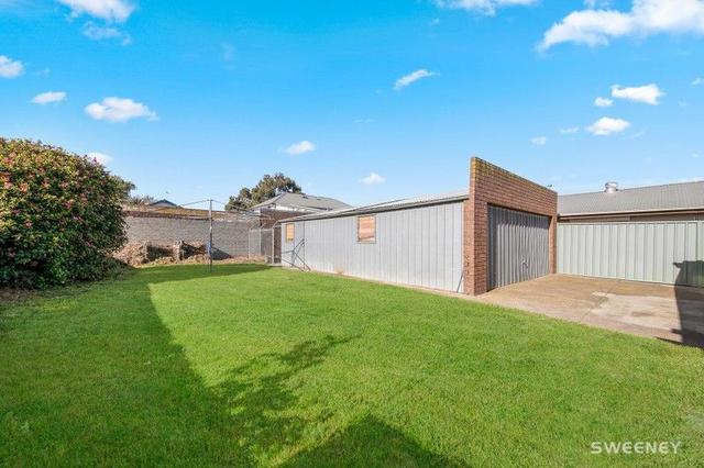 33 Crellin Avenue South, VIC 3028