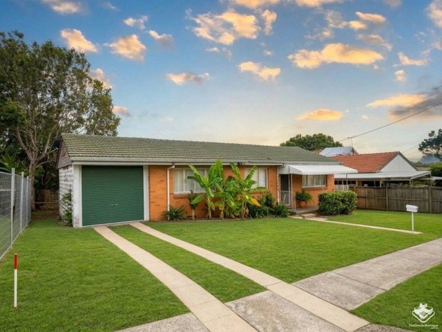 11 Burrendah Road, QLD 4074