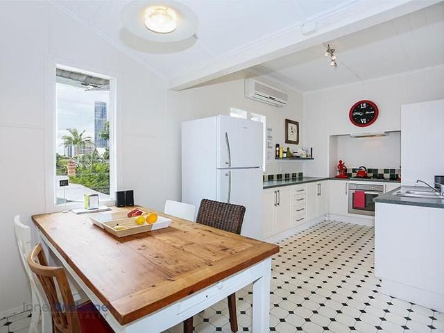 156 Kennigo Street, QLD 4000