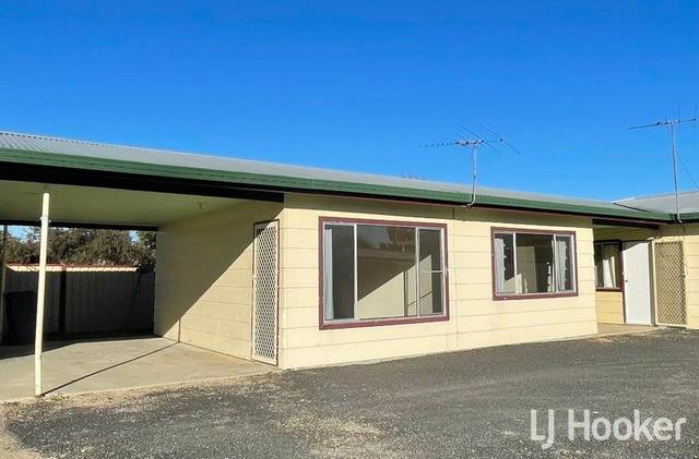 2/44 Macintyre Street, NSW 2360