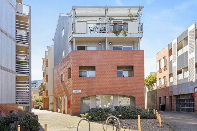 2/1 Gumbri Place, VIC 3056