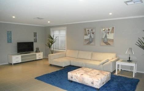 16 East Parkway, SA 5114