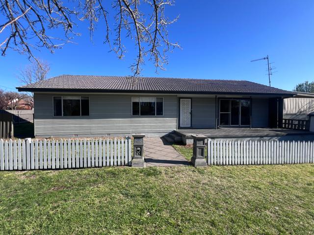 12 Buffalo Crescent, NSW 2580