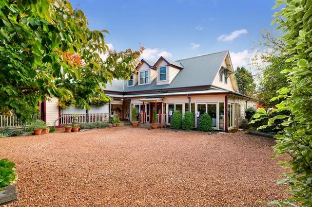 17 Coomonderry Street, NSW 2780