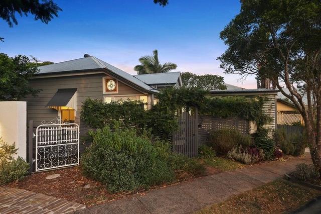 17 Upper Cairns Terrace, QLD 4064