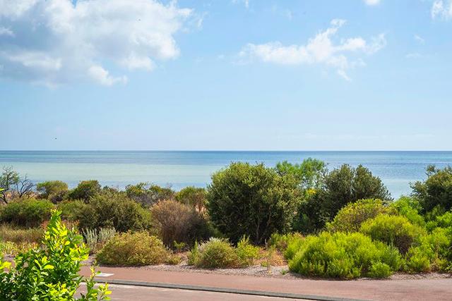 1/20 Geographe Bay Road, WA 6281