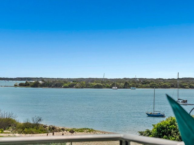 402/388 Marine Parade, QLD 4215