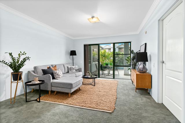 39/20-26 Addison Street, NSW 2529