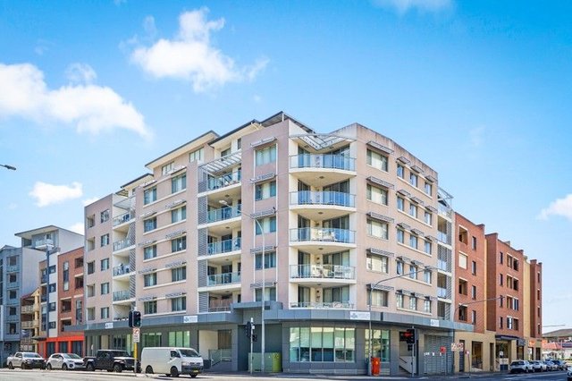 8/52 Station Street East, NSW 2150