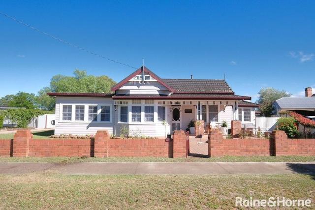 64 Brae Street, NSW 2360