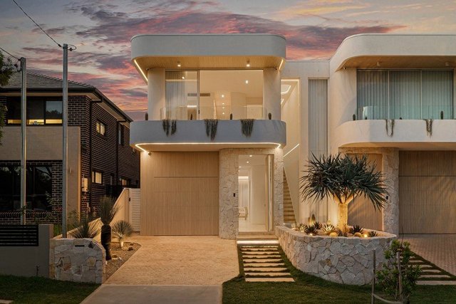 7a Fairway Avenue, NSW 2217